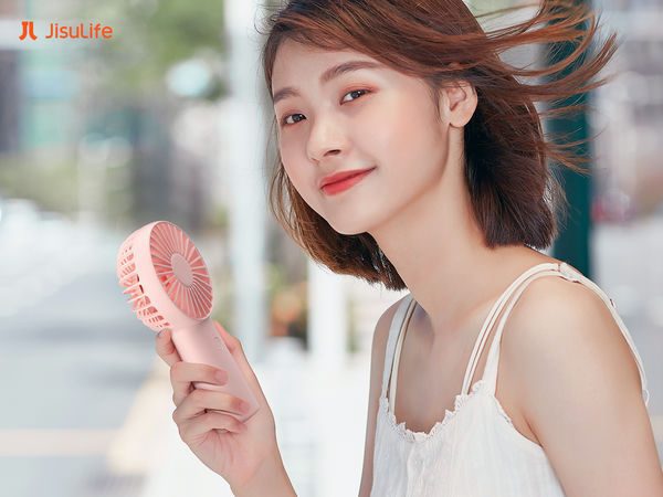 Sản Xuất Quạt Tích Điện Mini Uy Tín Tại Việt Nam – Xuất Khẩu Qua Hàn Quốc